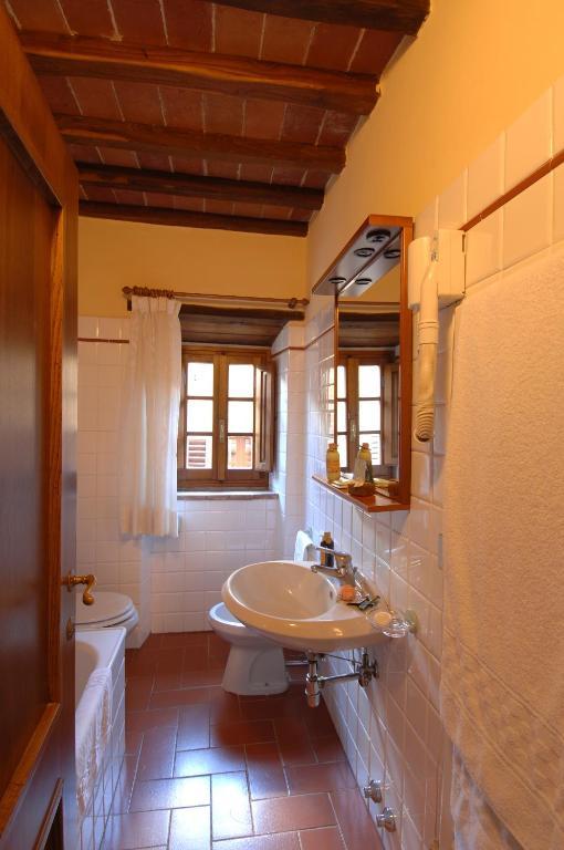 Hotel Castello Di Gargonza Monte San Savino Camera foto