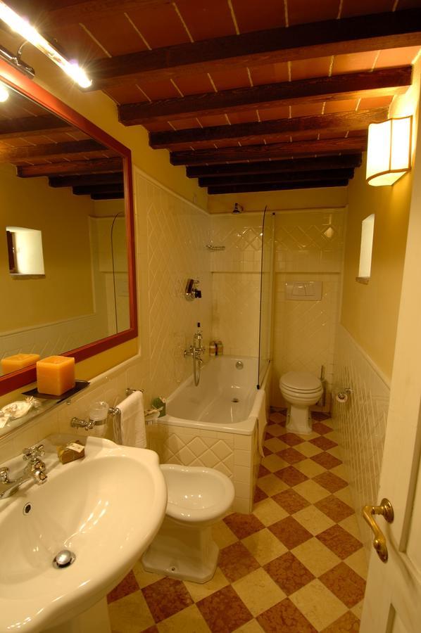 Hotel Castello Di Gargonza Monte San Savino Esterno foto